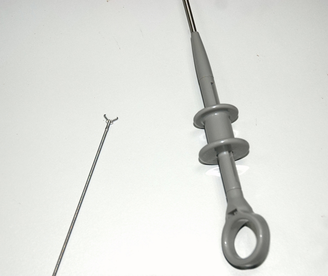 工業(yè)內(nèi)窺鏡由于它的特殊尺寸設計，可以讓我們不破壞被檢測物體的表面簡便、準確地觀察物體內(nèi)部表面結(jié)構(gòu)或工作狀態(tài)。